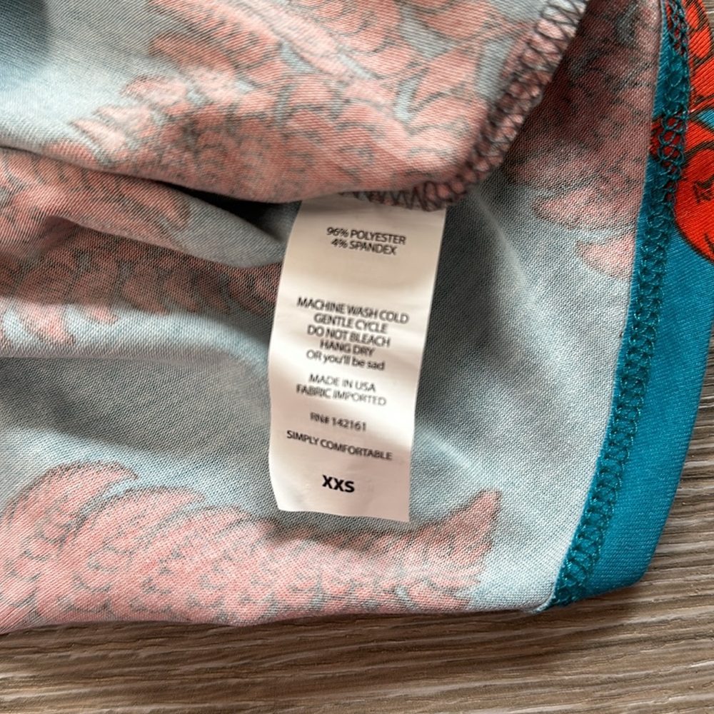 Lularoe Randy tee - Picture 4 of 4